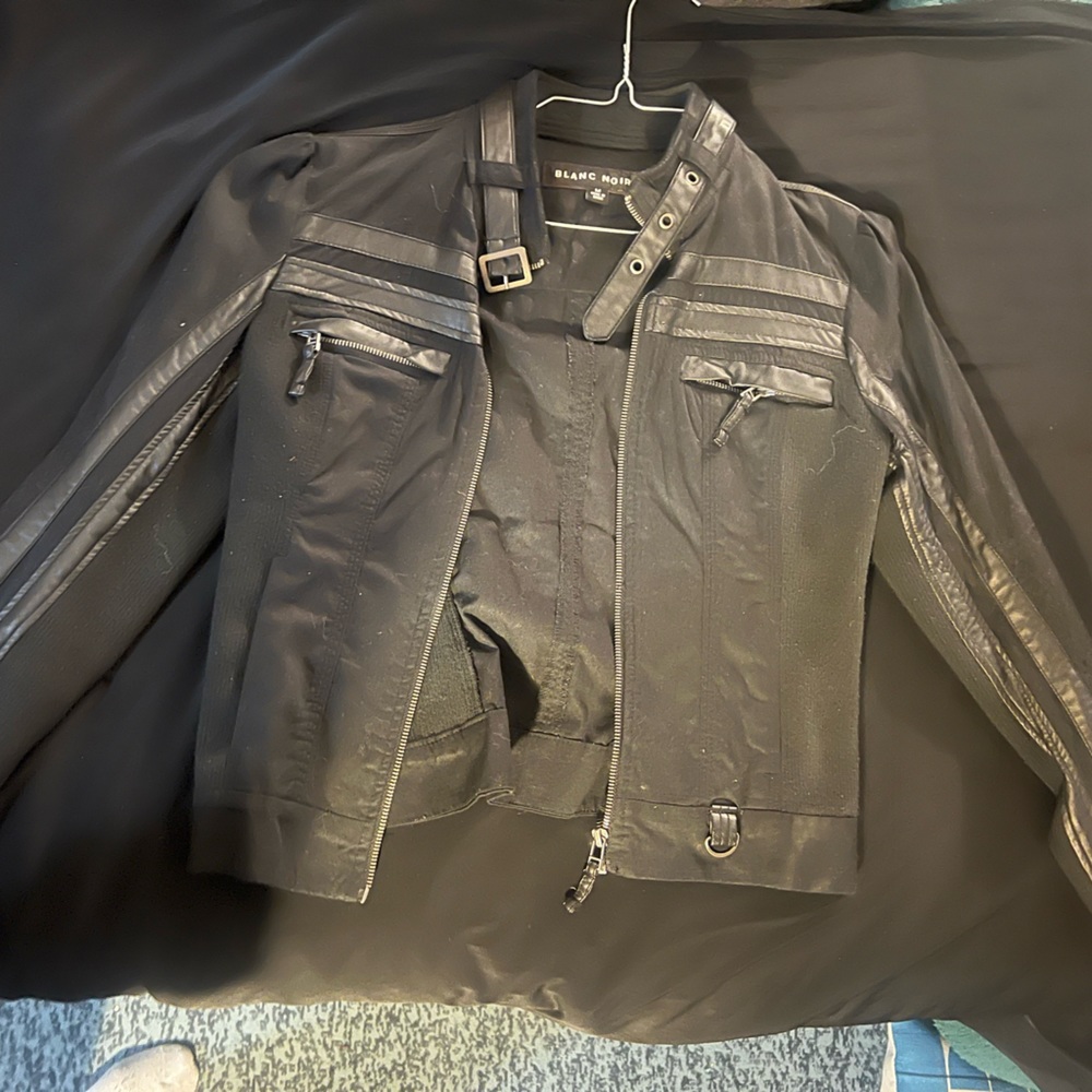 Blanc Nior jacket